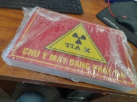 Biển cảnh báo bức xạ phòng X-Quang CT